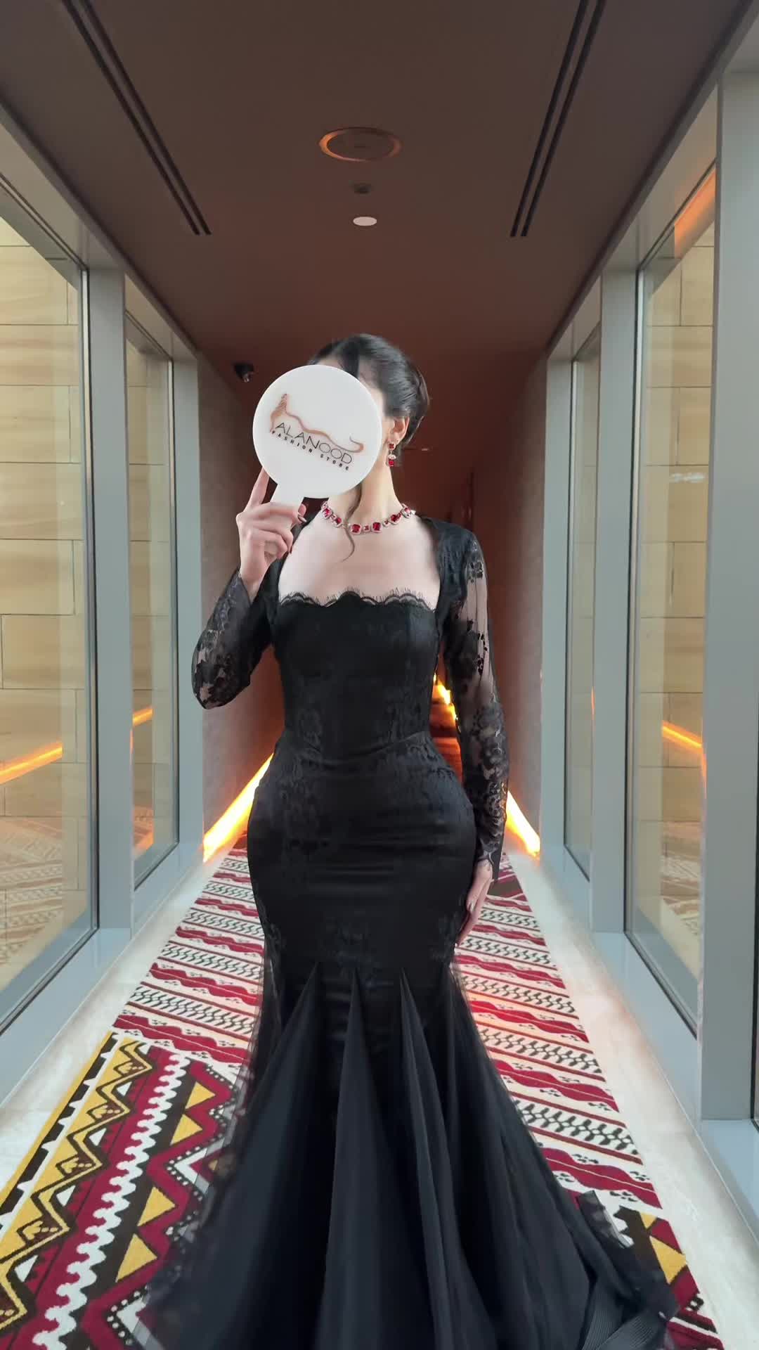 @المصممة العنود