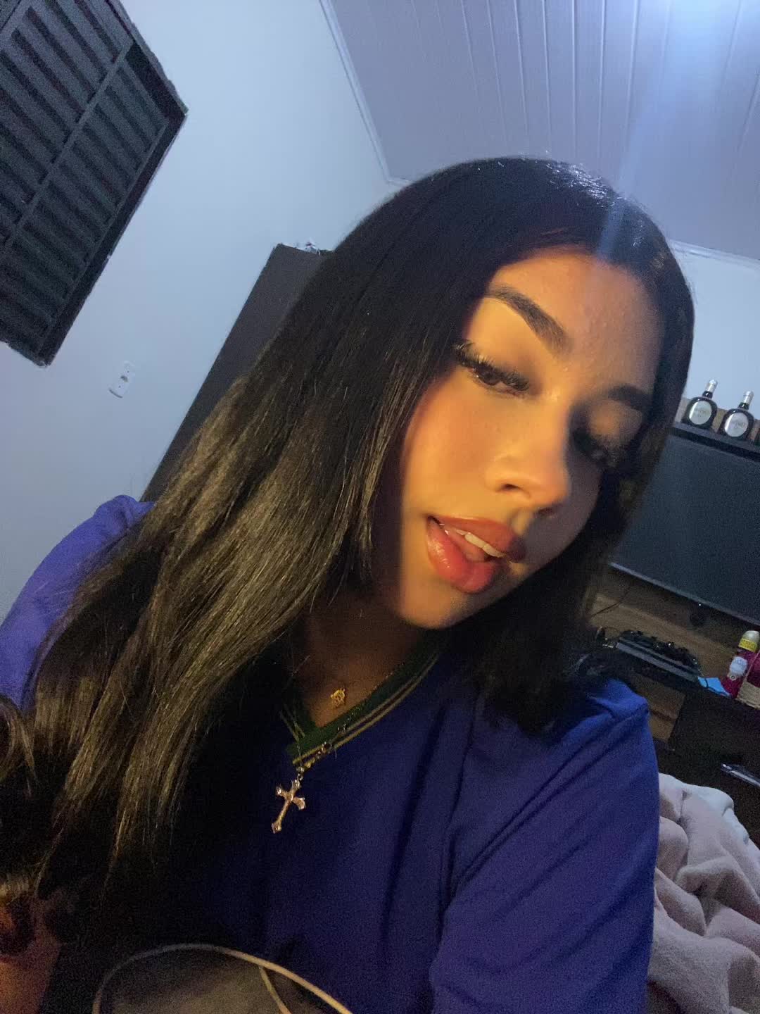 @𝐄𝐯𝐞𝐥𝐥𝐲𝐧 🐆