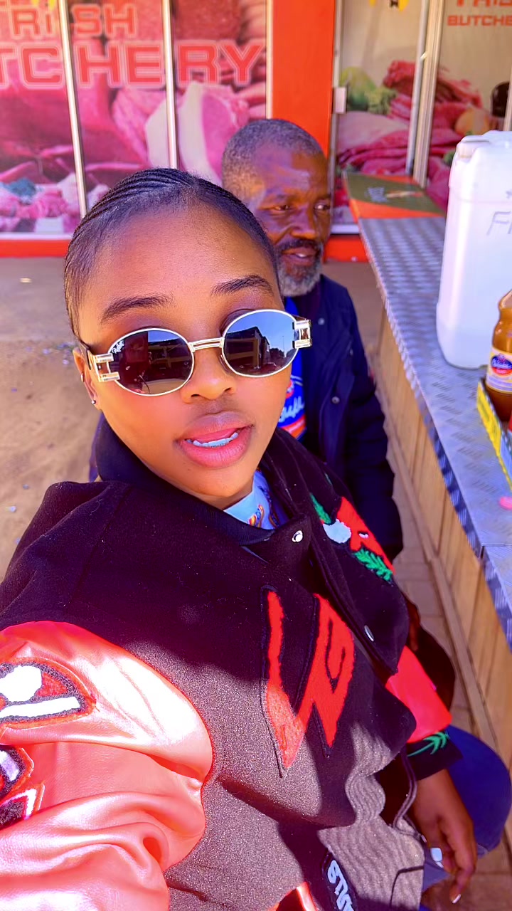 @GIRLY 🇧🇼
