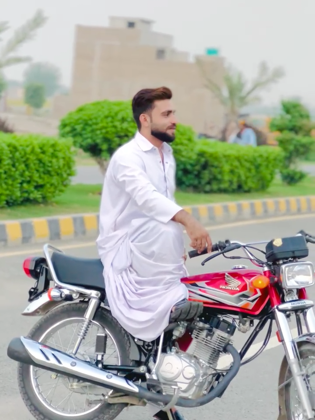 @👑Nawab Latif👑