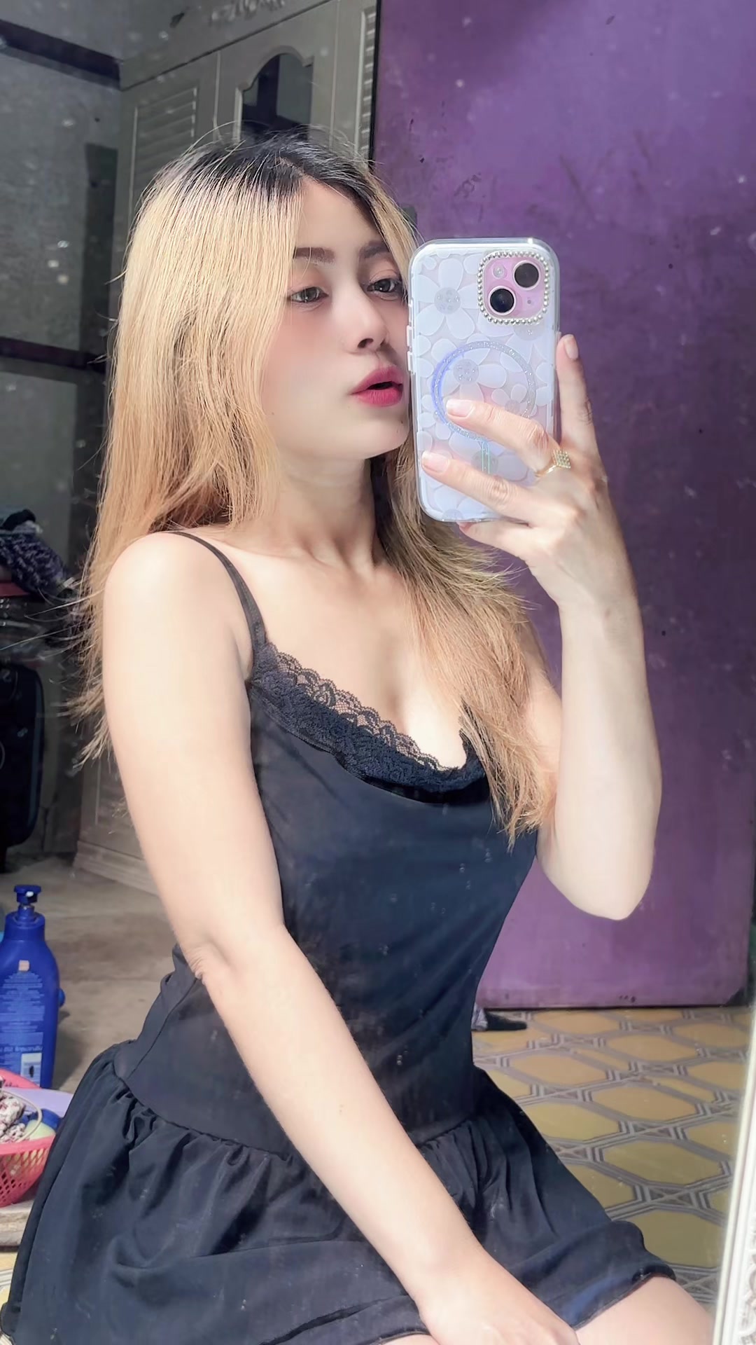 @Phyu