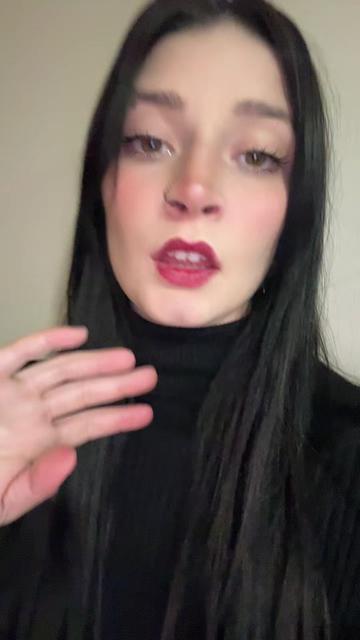 @queenbasskitten