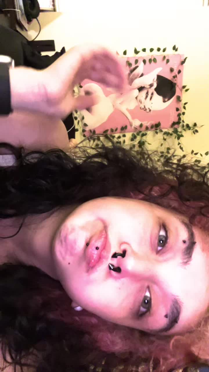 @.g0ldwing._.billie.