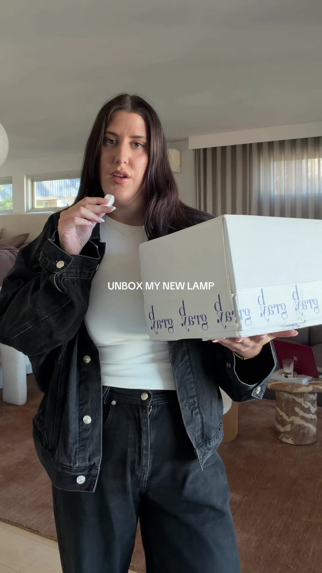 @Laura Cave