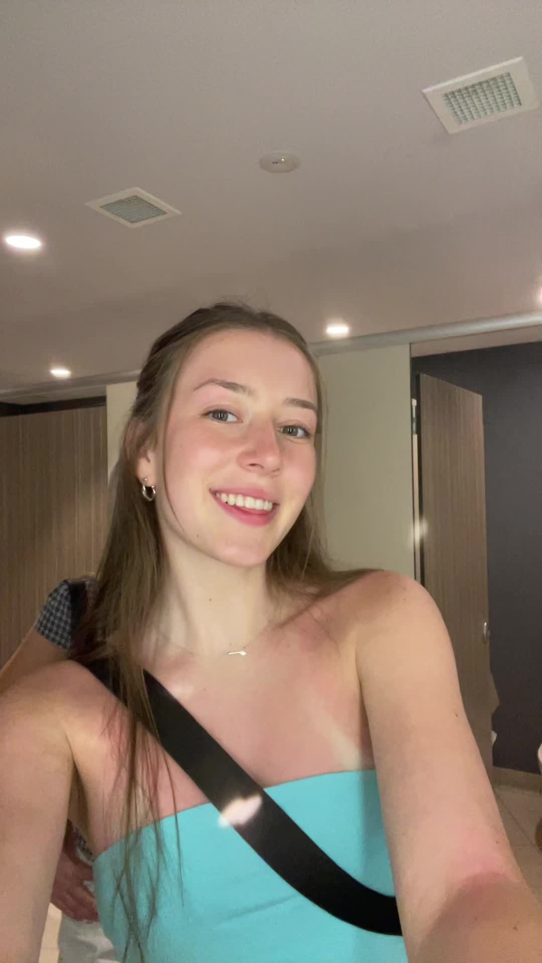 @Izabelle