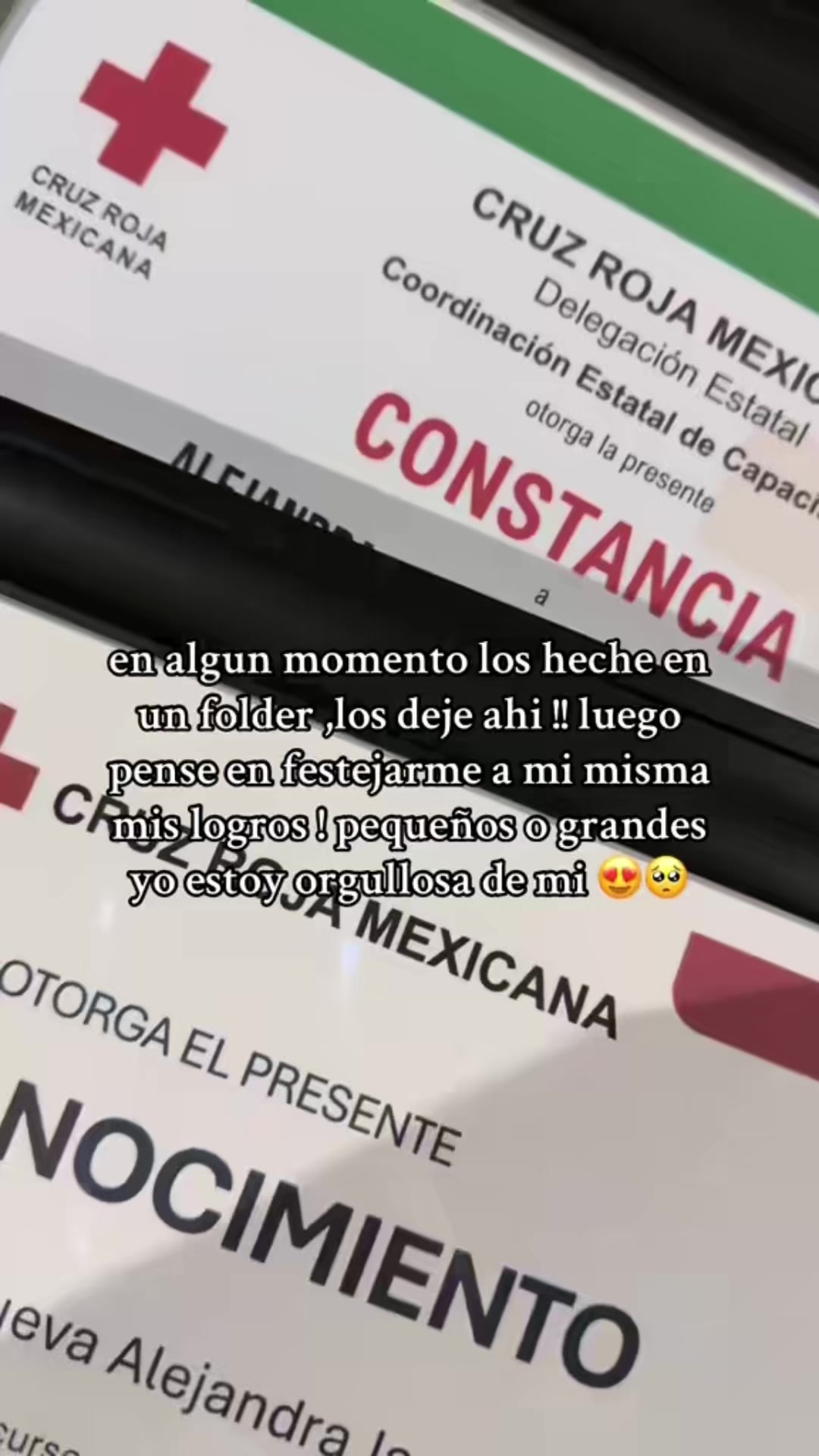 @Soy Ale García