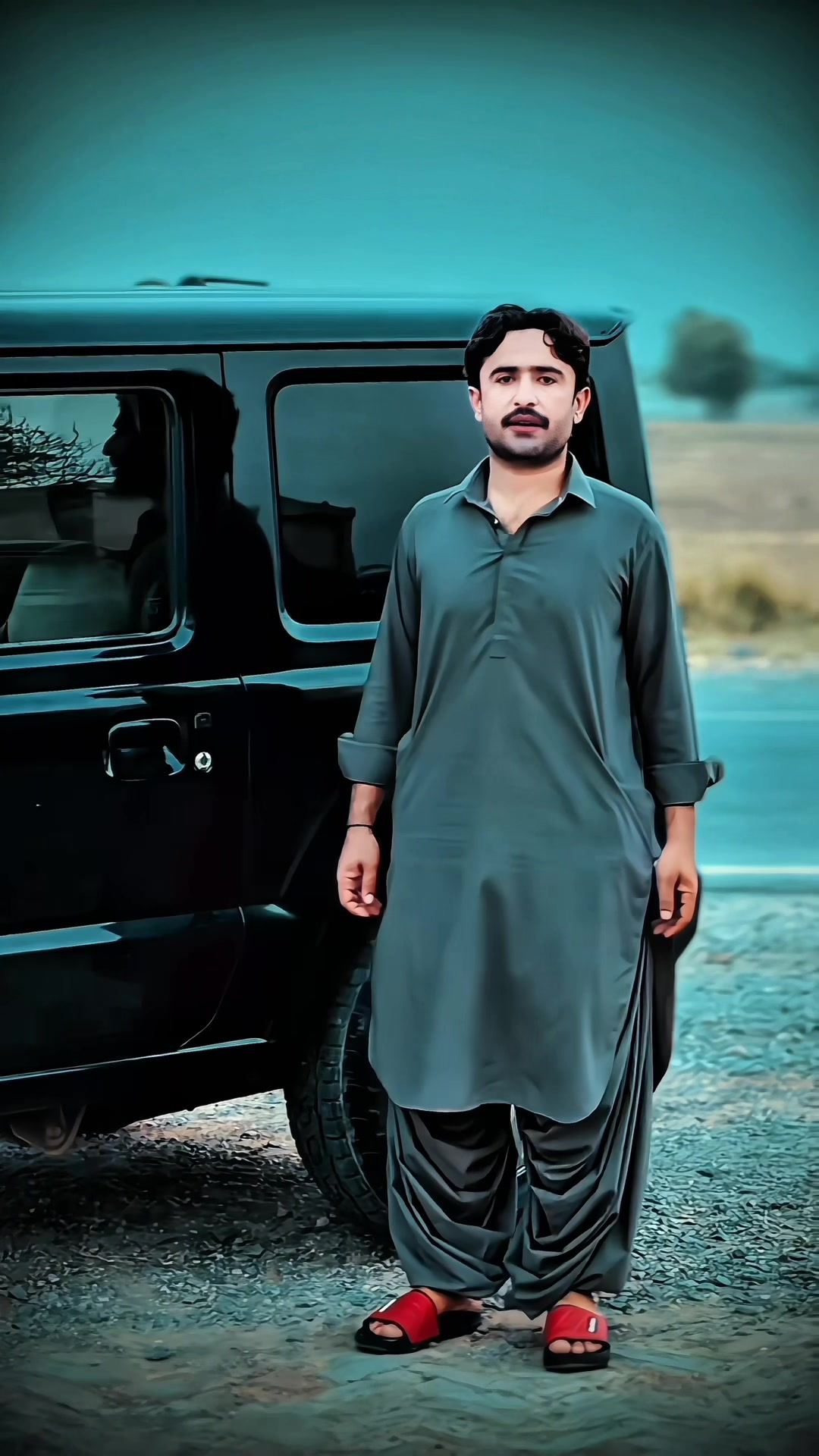 @Singer Tahir Farooq