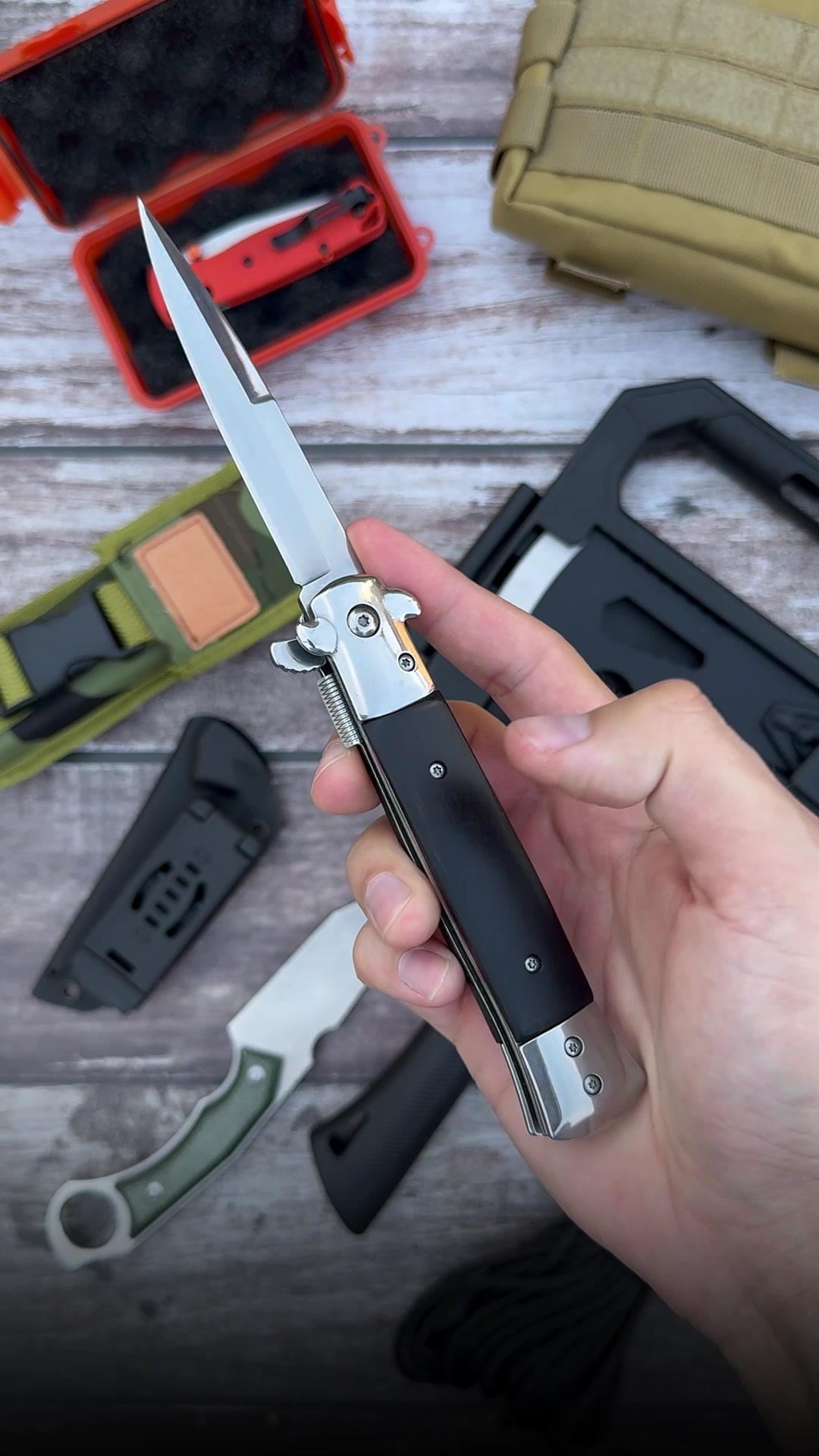 @survival.knives