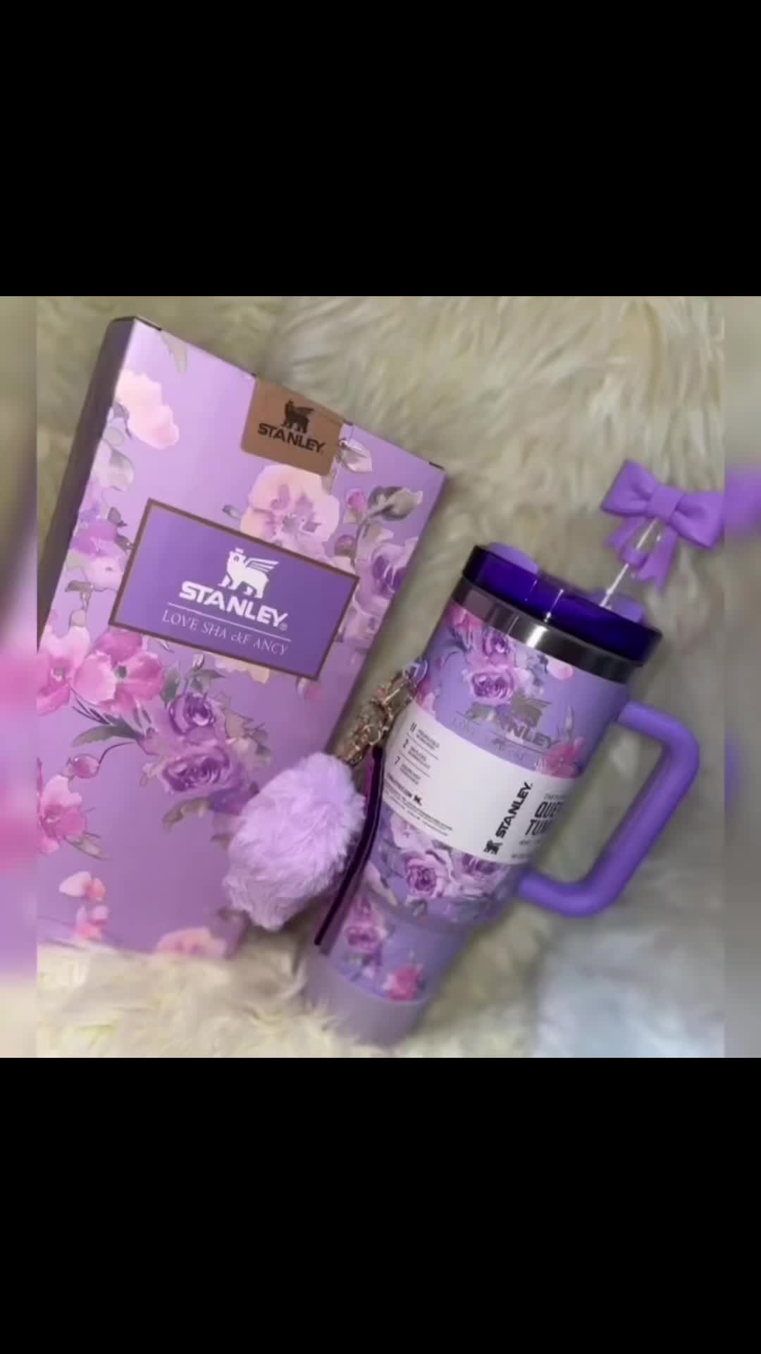 @Gifts & Surprises Hub 🎁