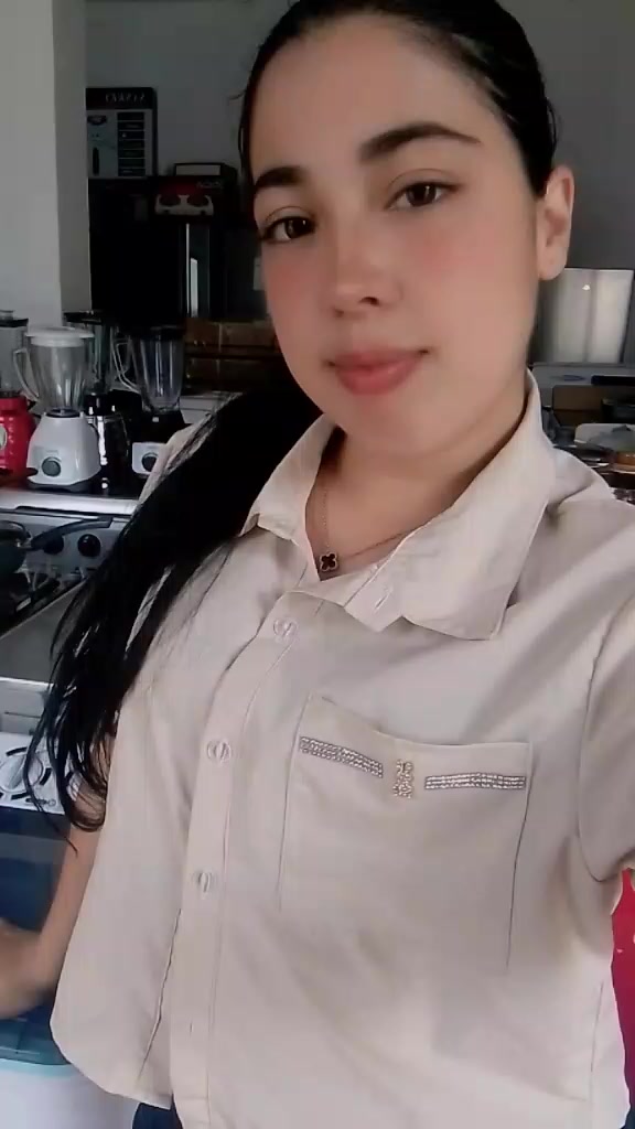 @Caren Alexandra 🦋💋🌸