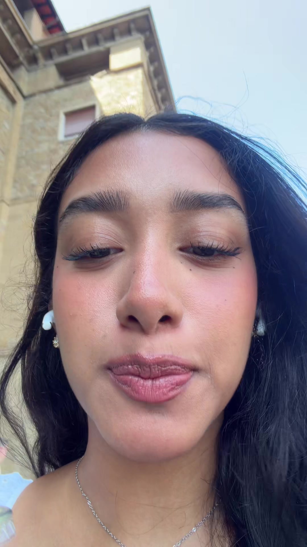 @Mia Victoria