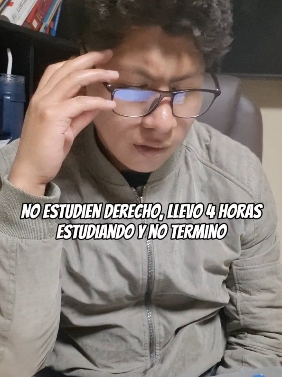 @Jhovo