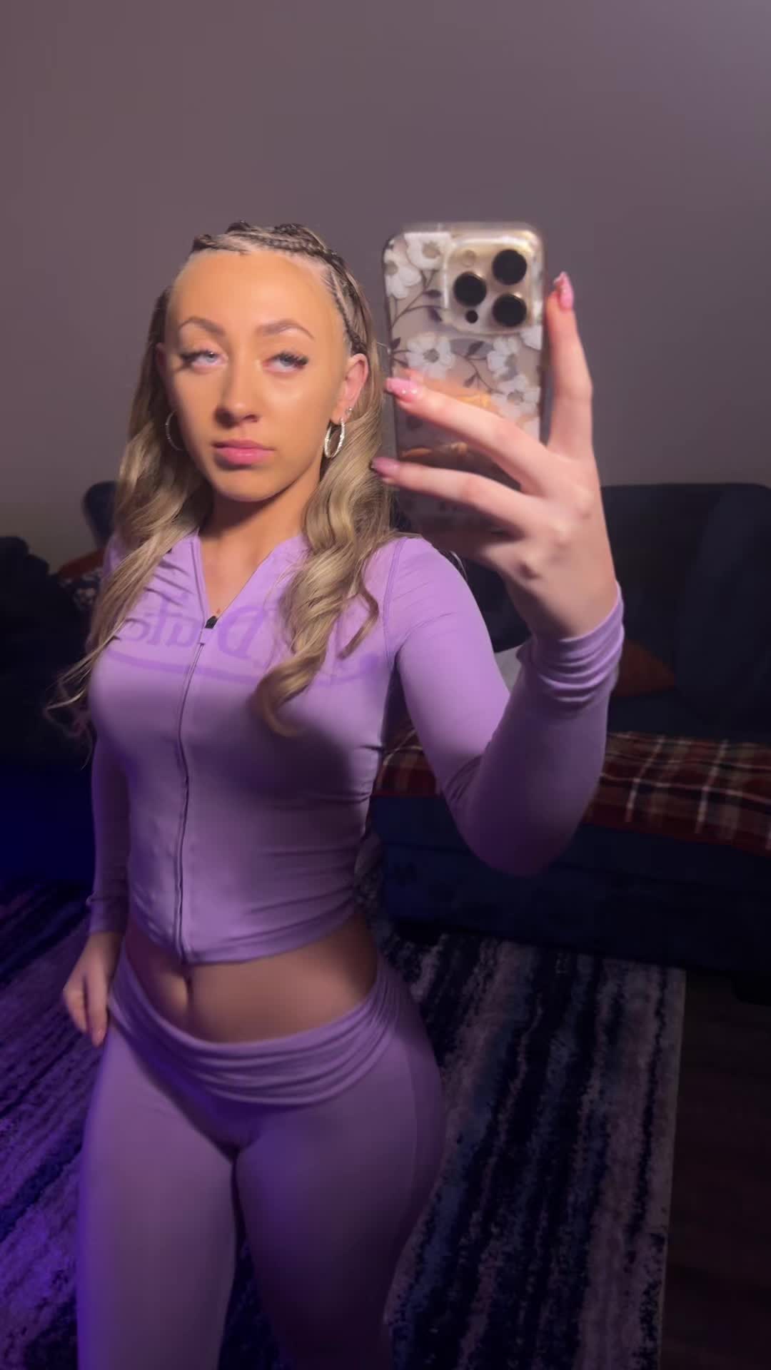 @leiamullen2