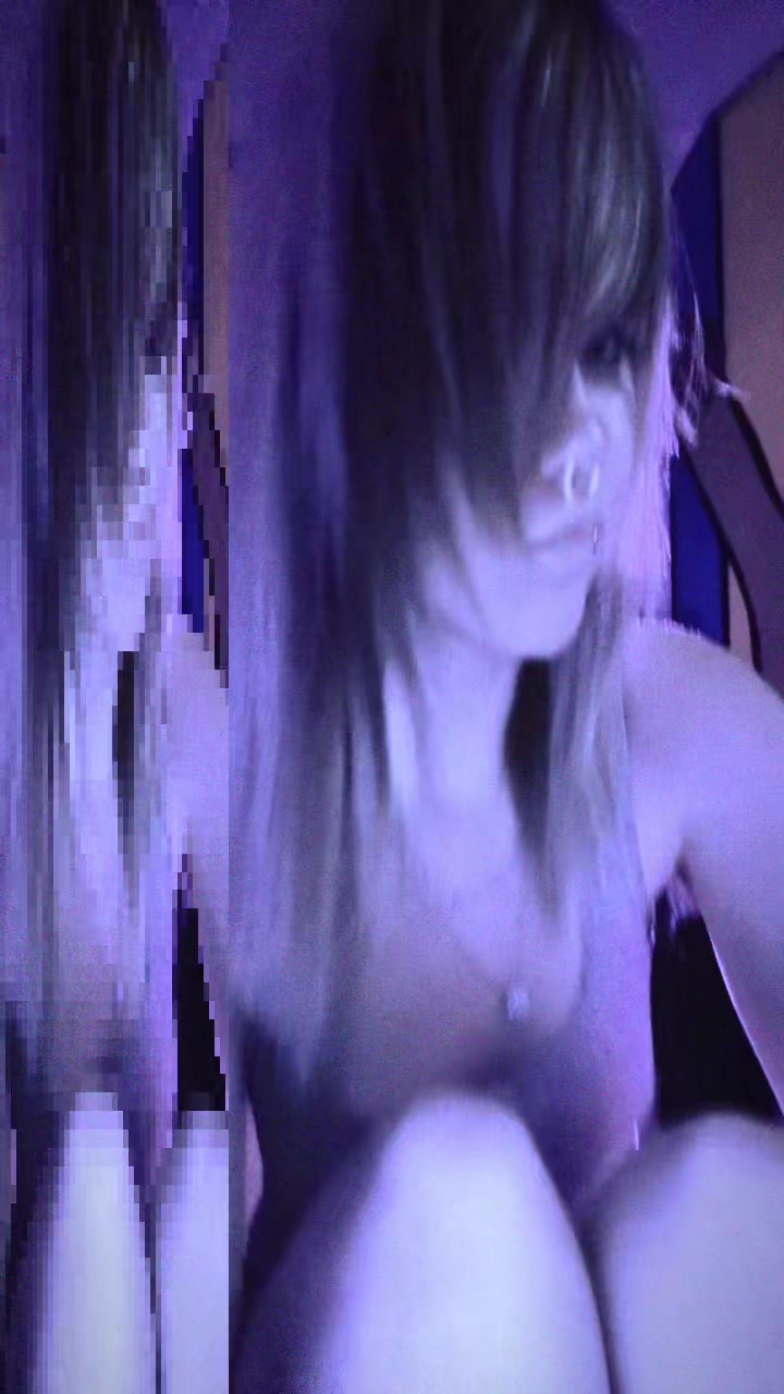 @Lainey🎞️