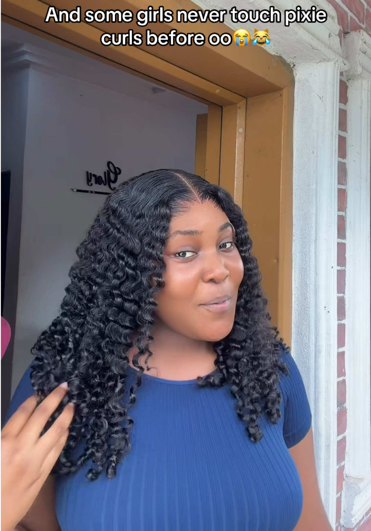 @HAIRBYGLORY (HAIR BRAND)