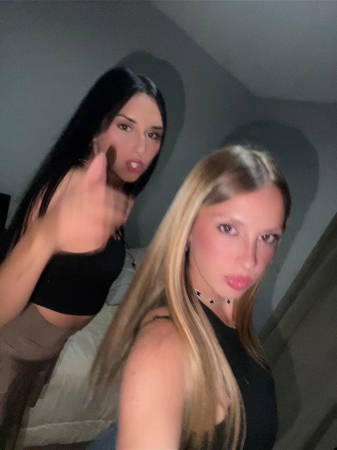 @Esteveztiziana