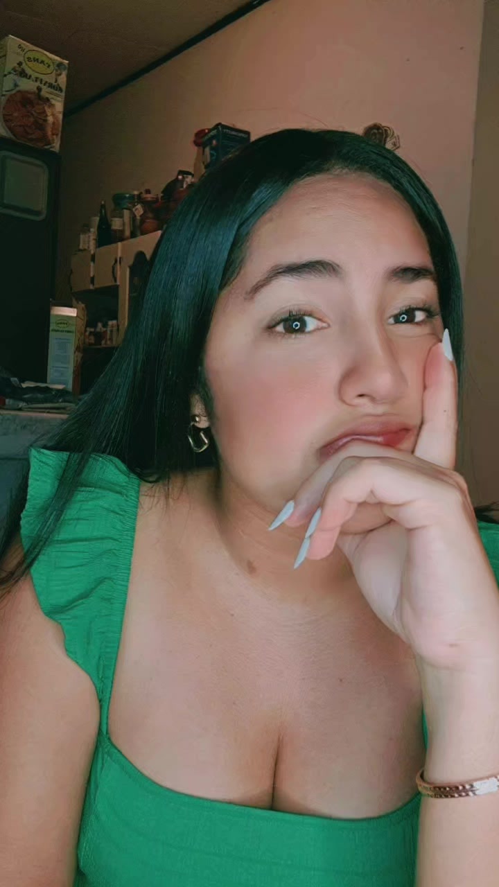 @Alejandra Guardado