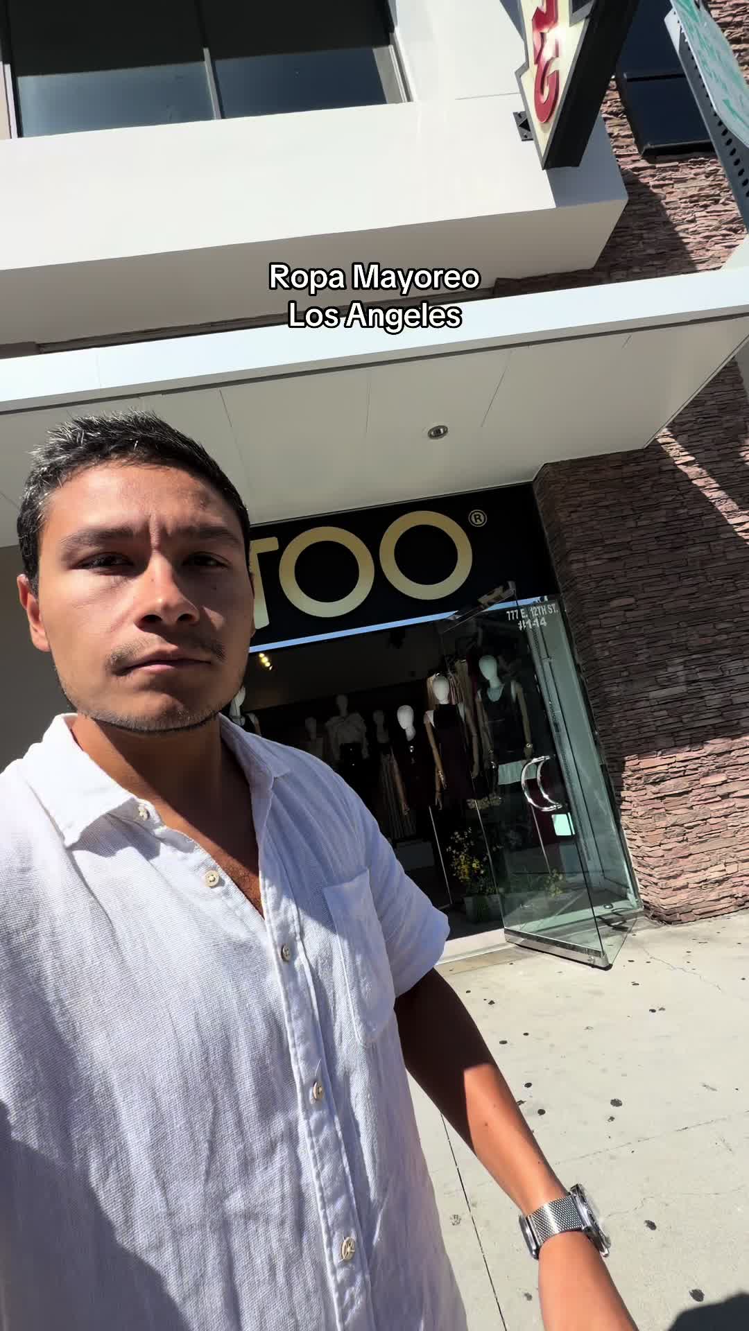@itoofashion