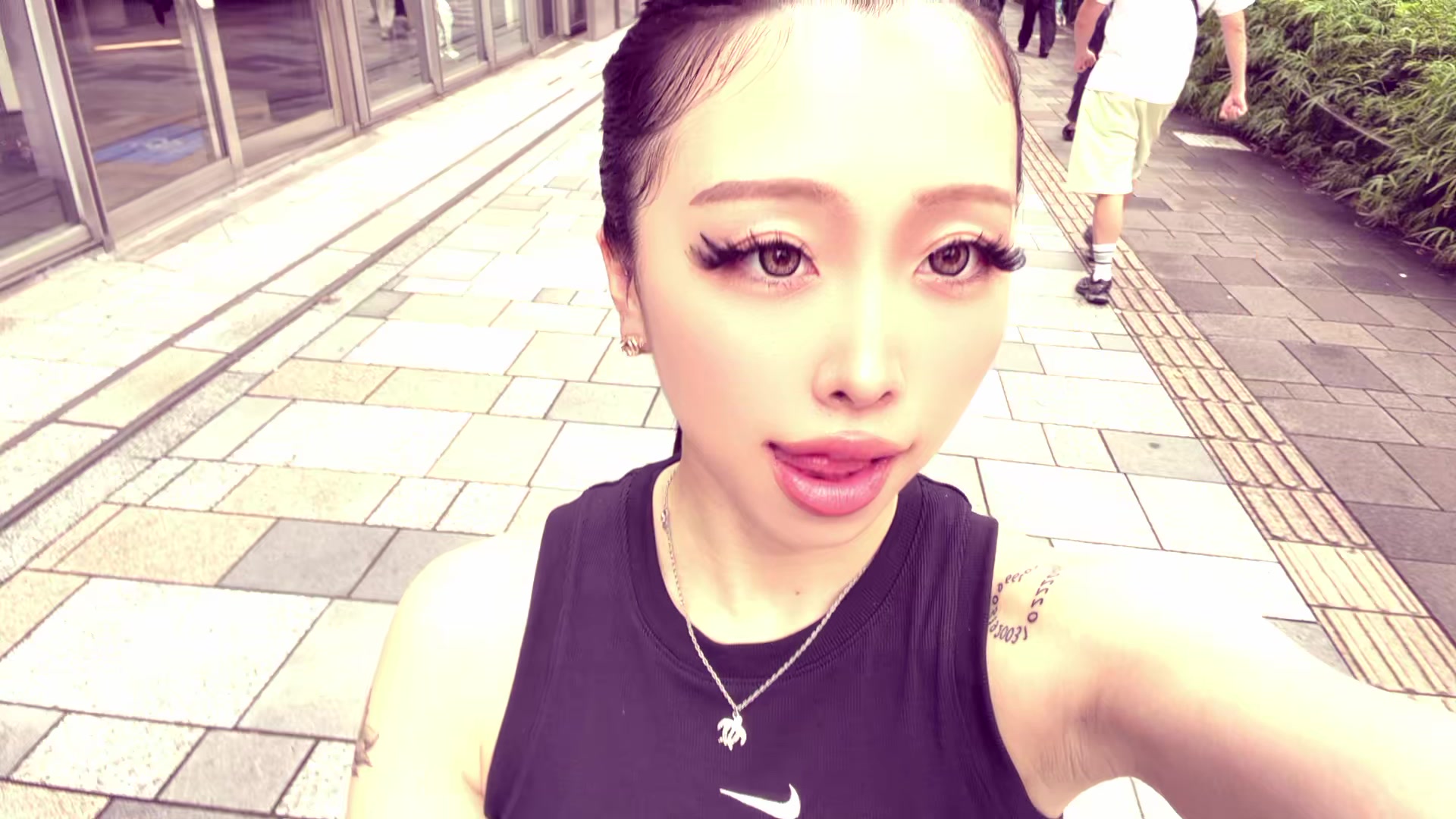 @NANA