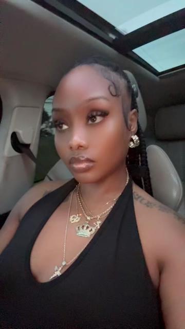 @SweetLikeKandi