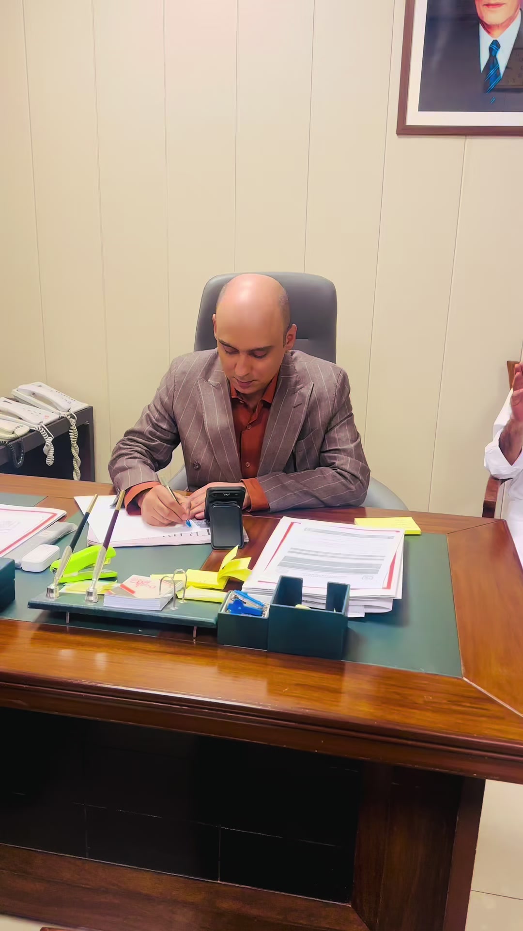 @Syed ali qasim Gillani