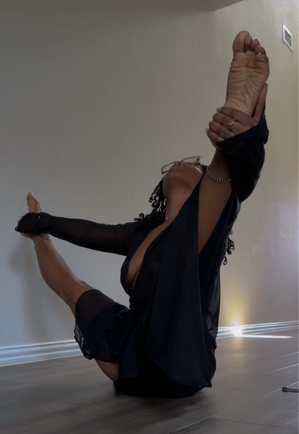 @Desiré | Sensual Yogi