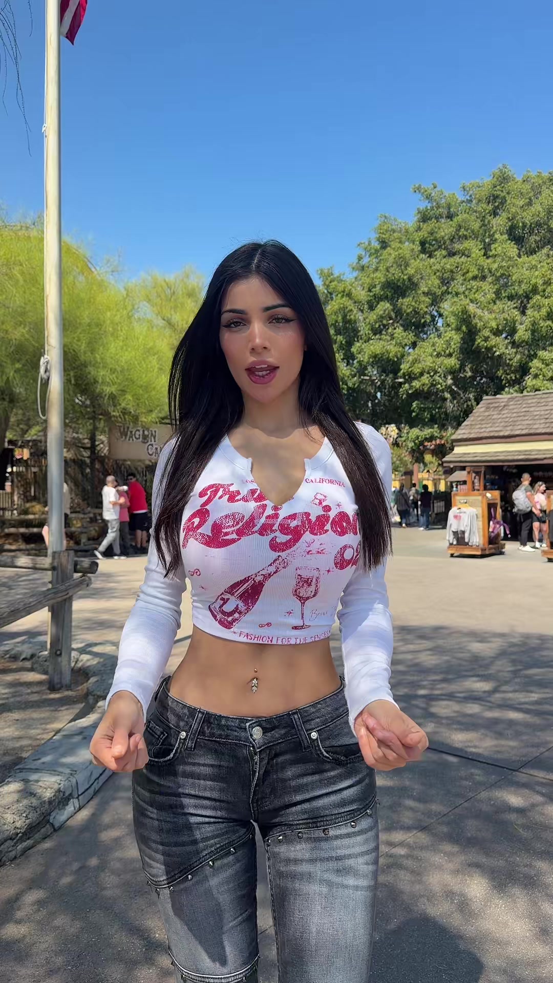 @Alina Rose