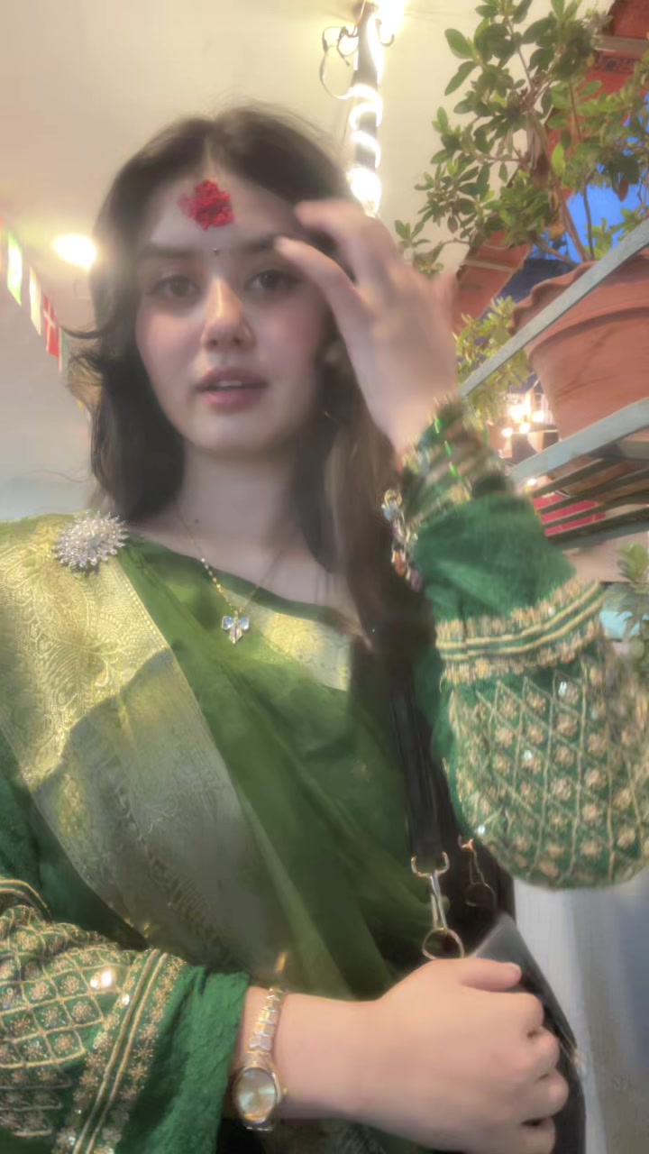 @अनु देउवा