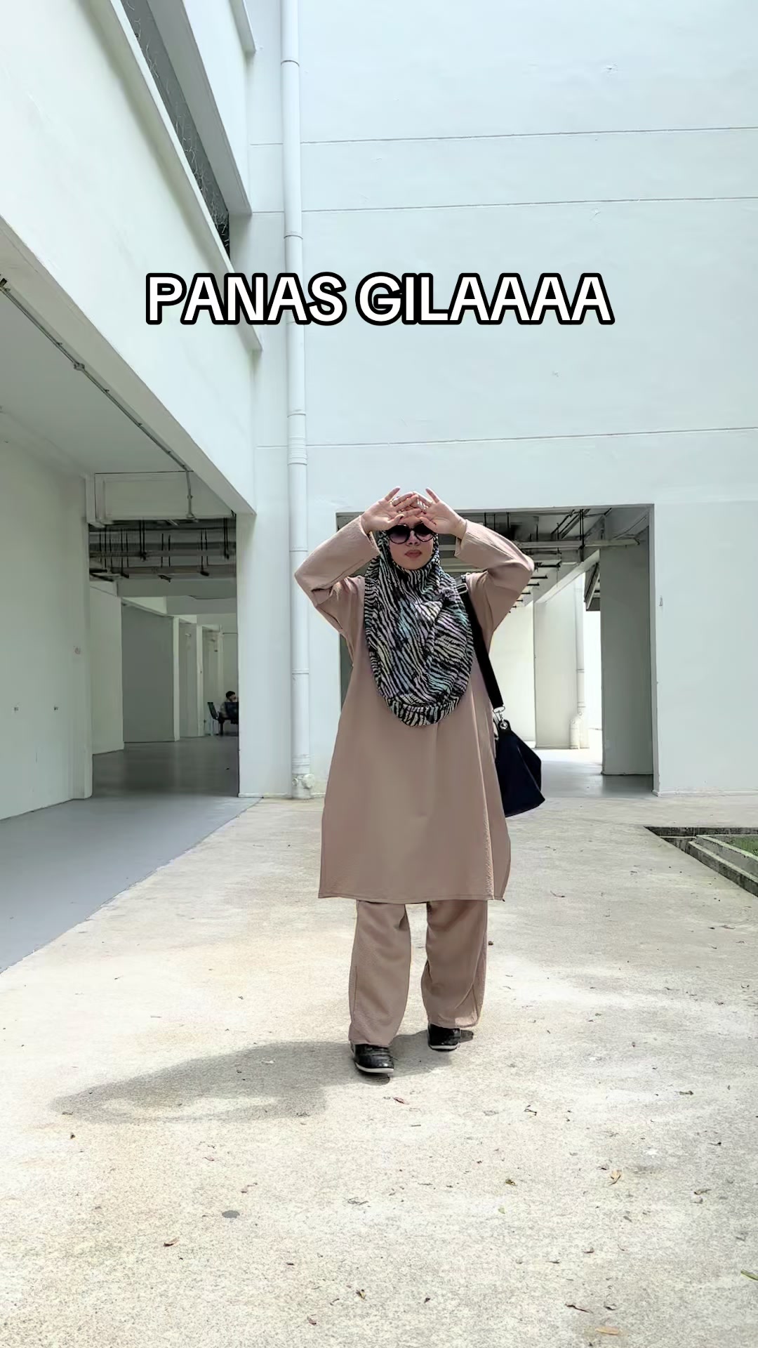 @SAYRA
