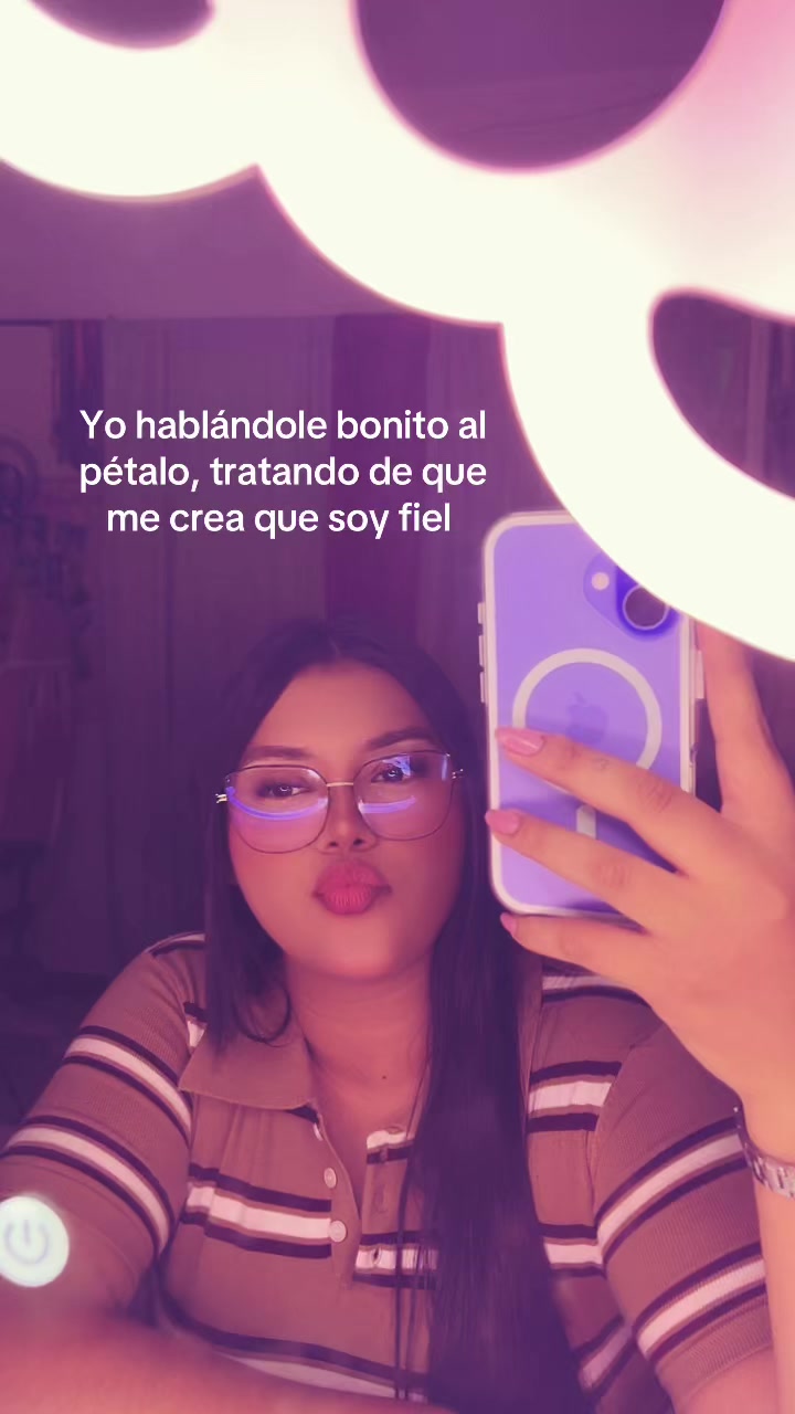@chellm17