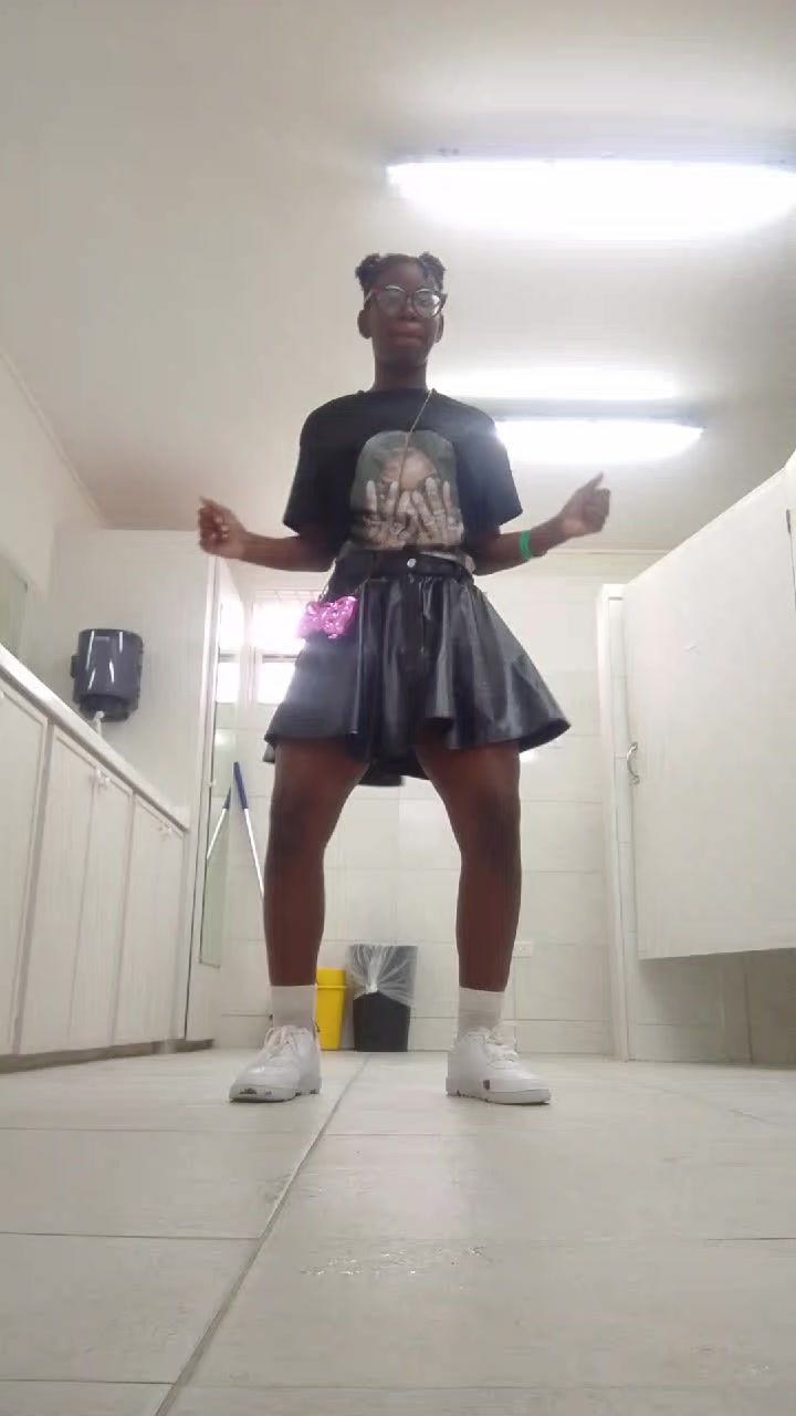 @Hustler_holli.🤦🏾♀️
