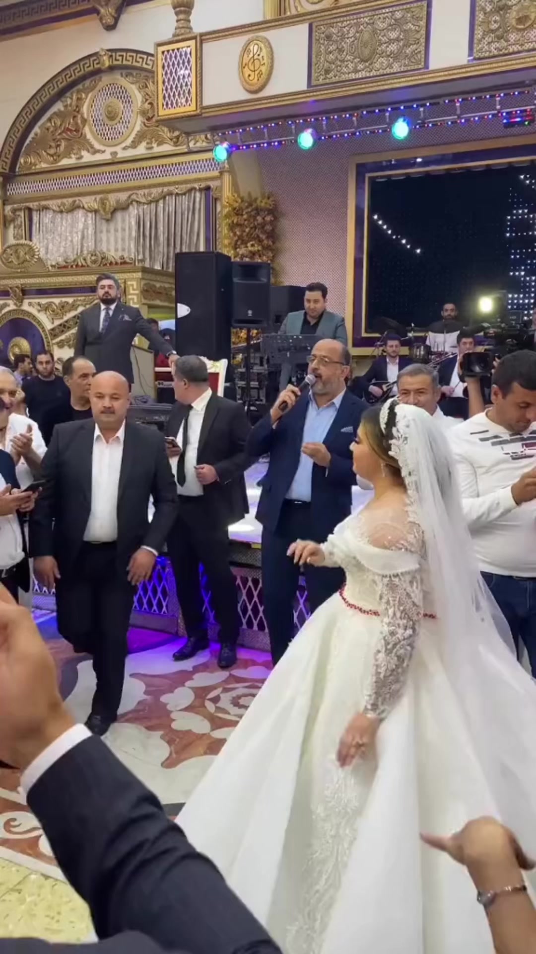 @𝐴𝑦𝑠𝑢🕊️