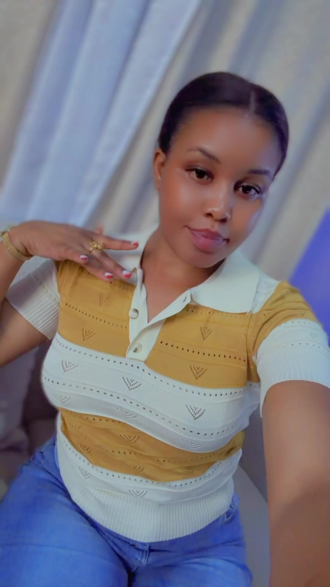 @Ms_D😻🦋💫