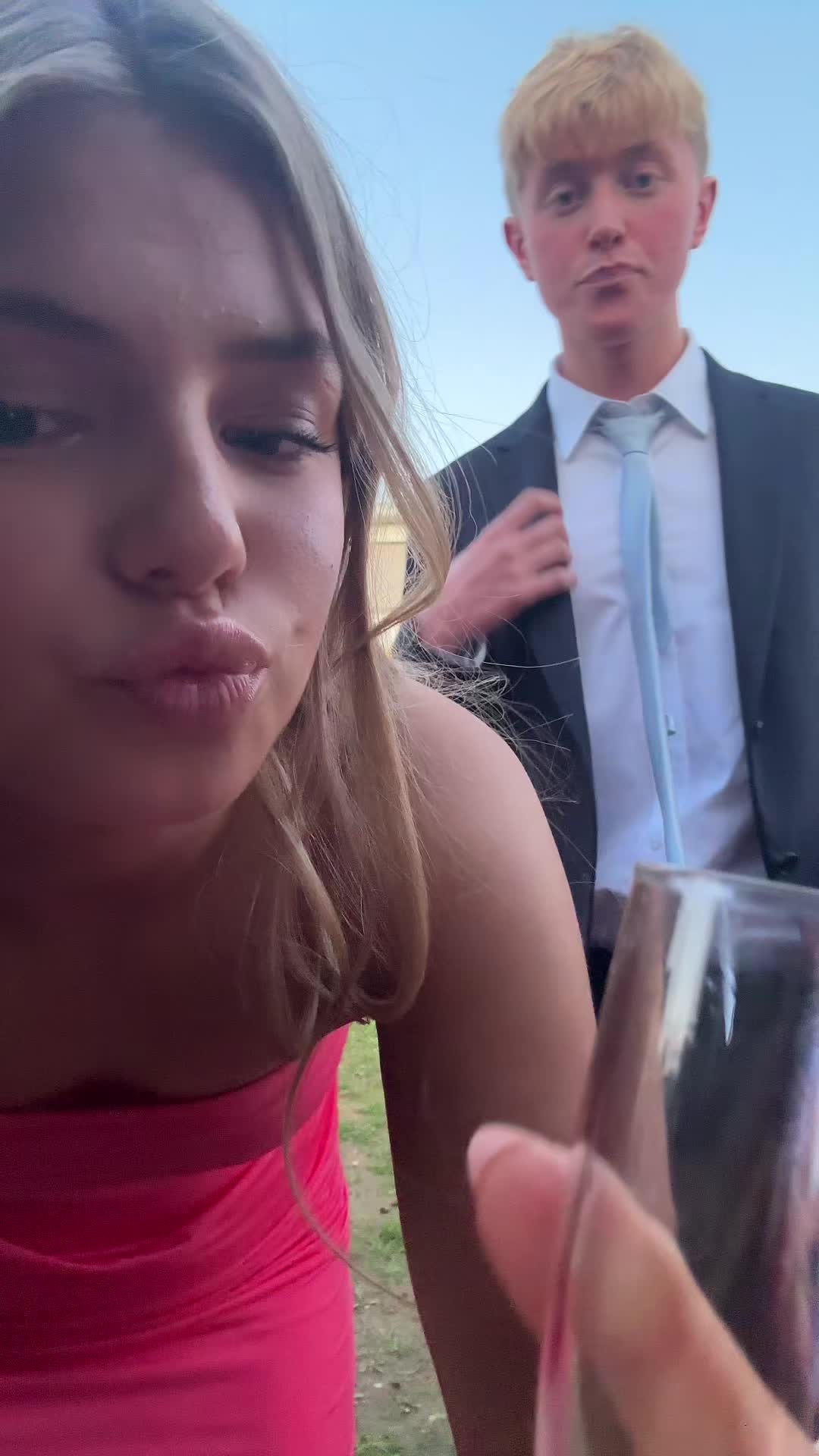 @Chloessecond