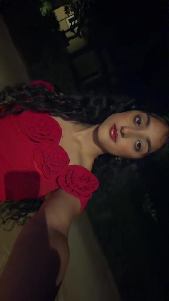 @Vedikaa