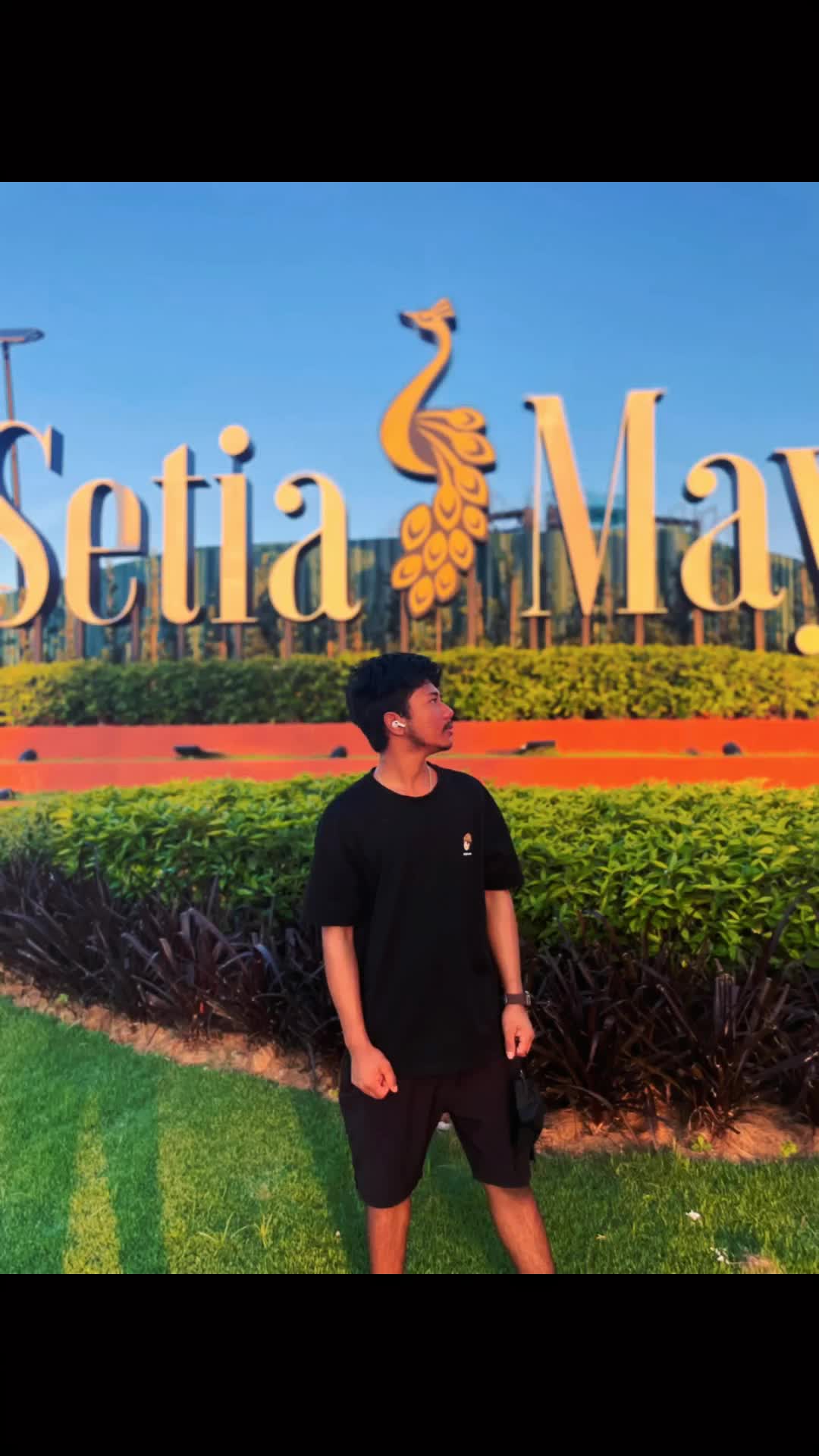 @Mr.Rajbanshi boy..ll🇳🇵💗🇲🇾