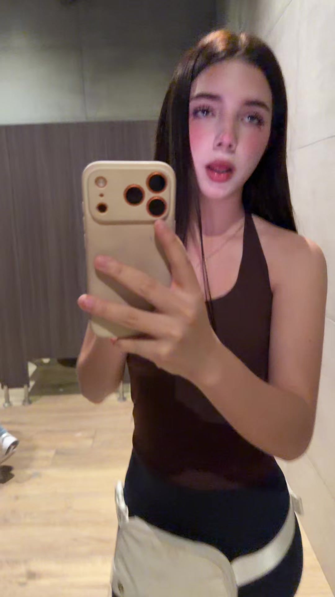 @ǝןןǝɥɔı̣W
