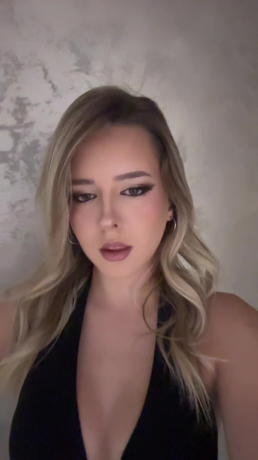 @T