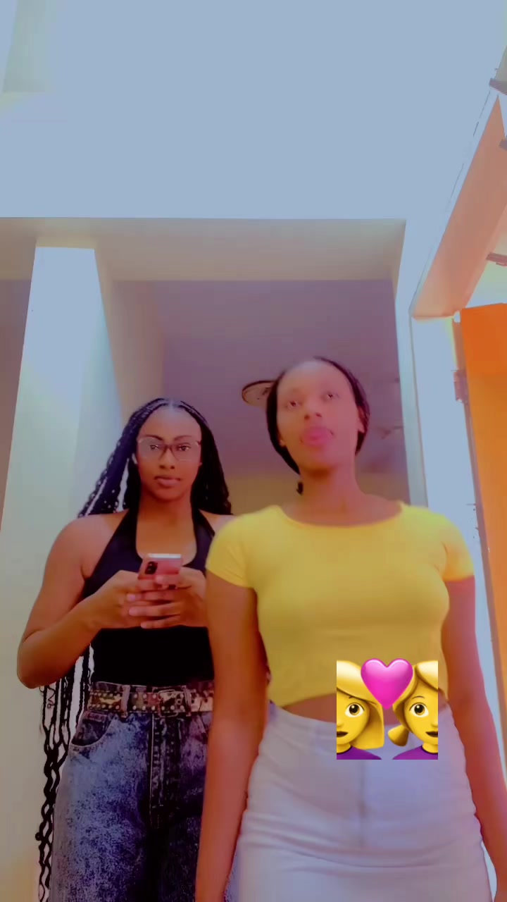 @𝑀𝐼𝒮𝒮 𝒦𝐼𝒩𝒜❤️🙂↔️