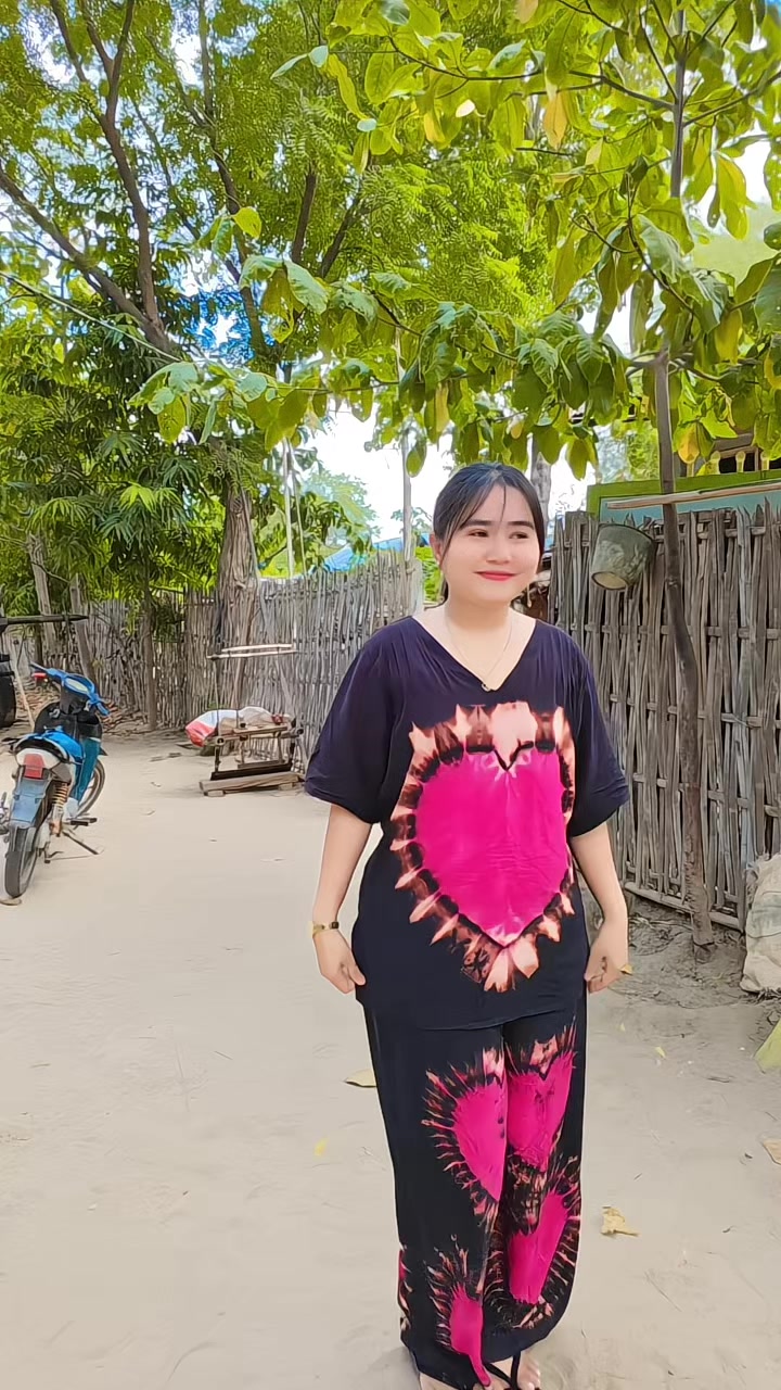 @Ei Myat Thu👑မြစ်ခြေသူလေး👑