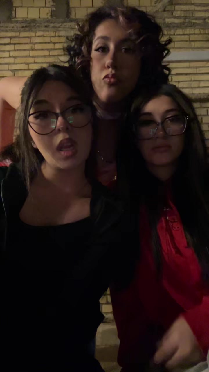 @zhina