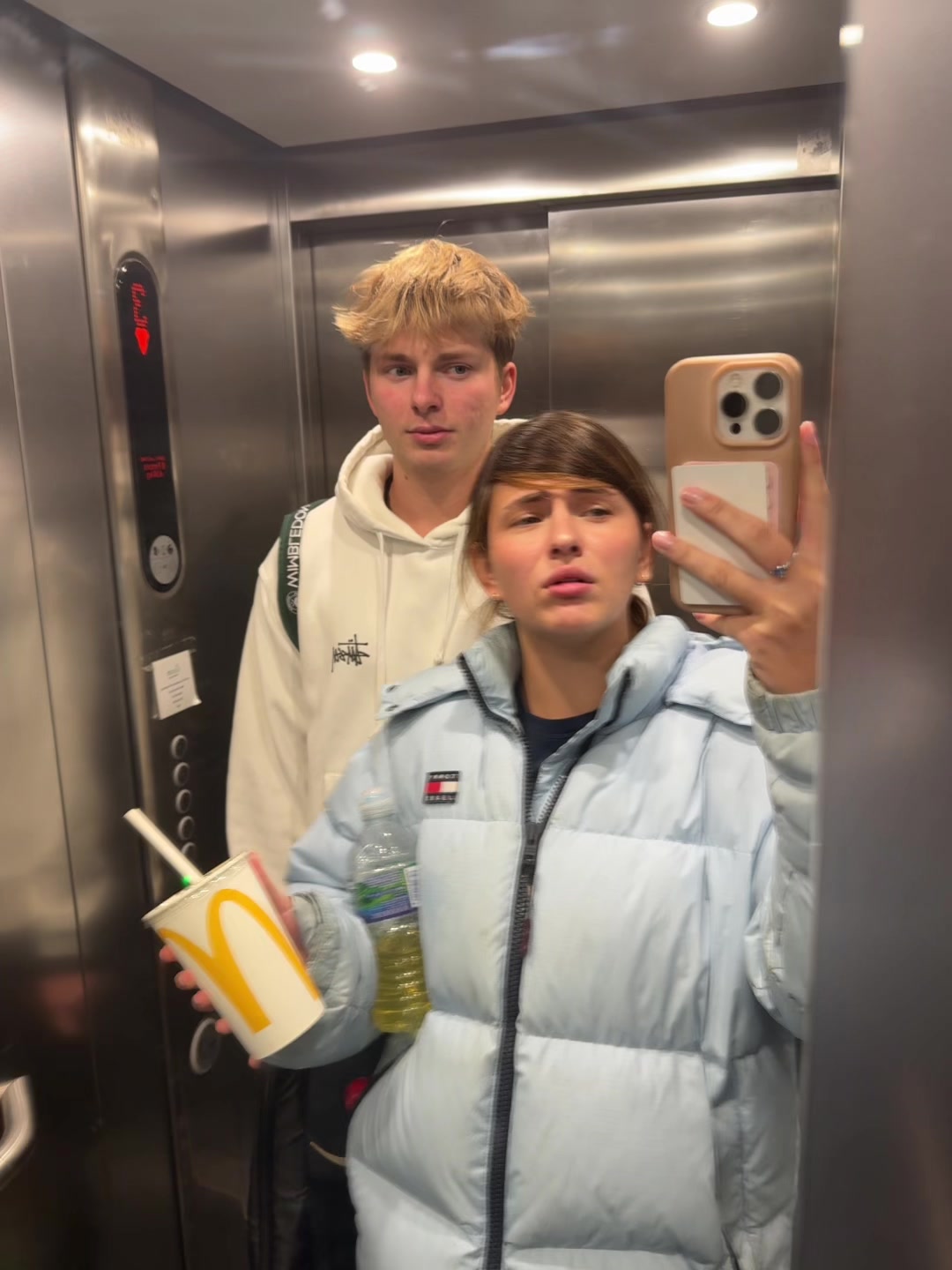 @🧸