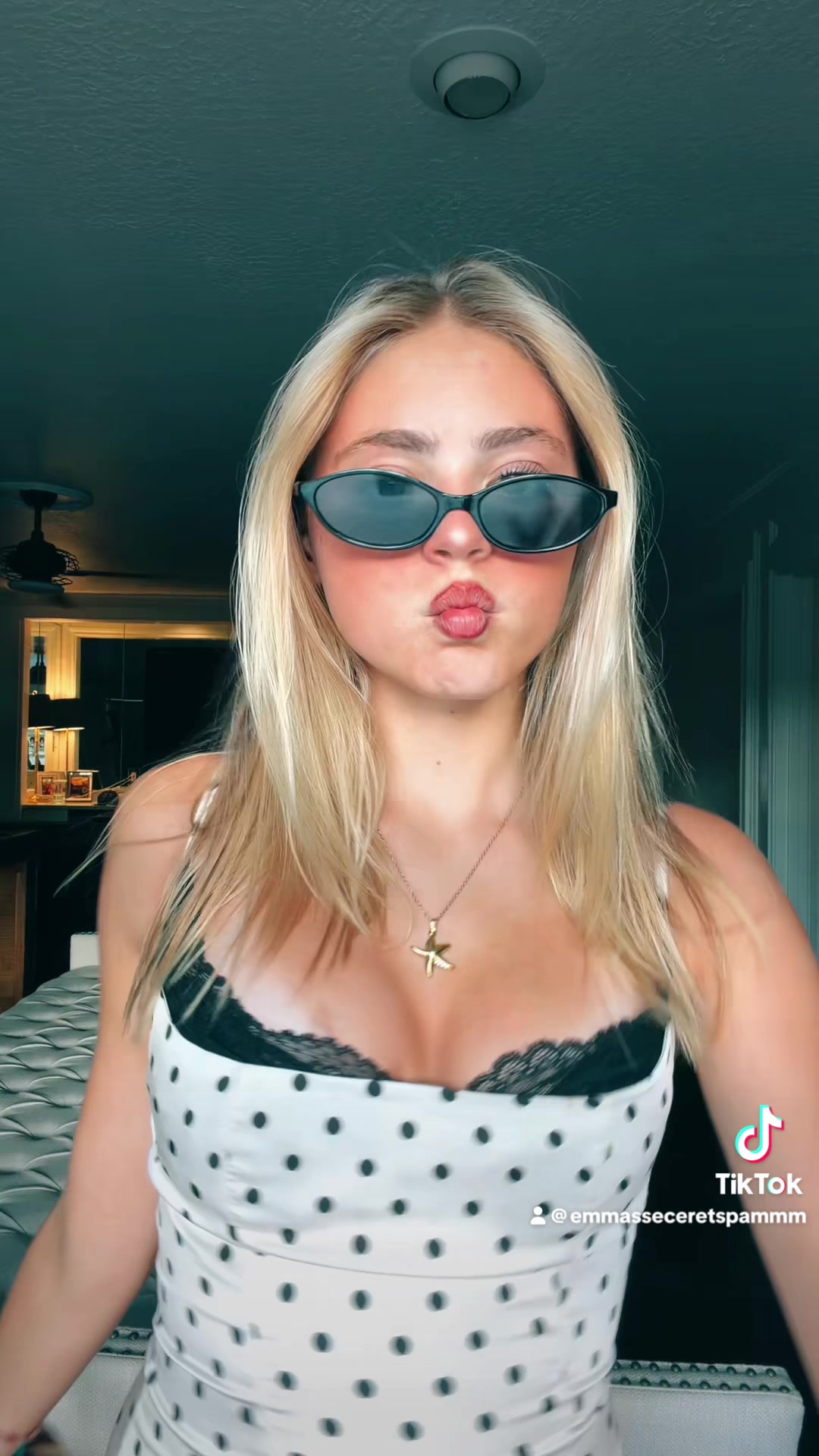 @Emma😁✌️🥳