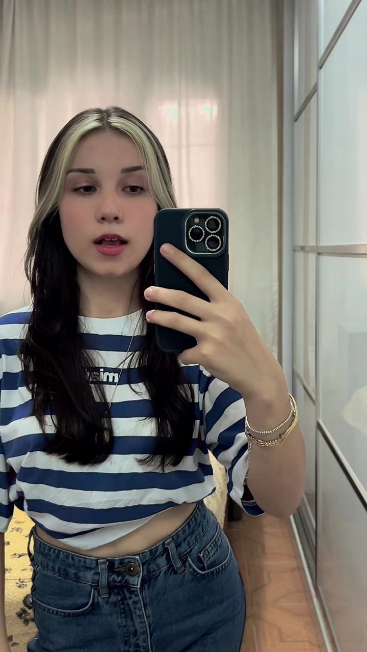 @Aleyna💫
