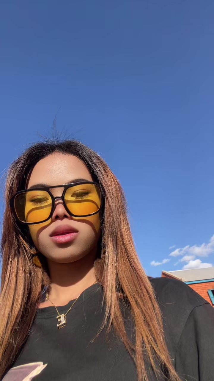 @Koloina