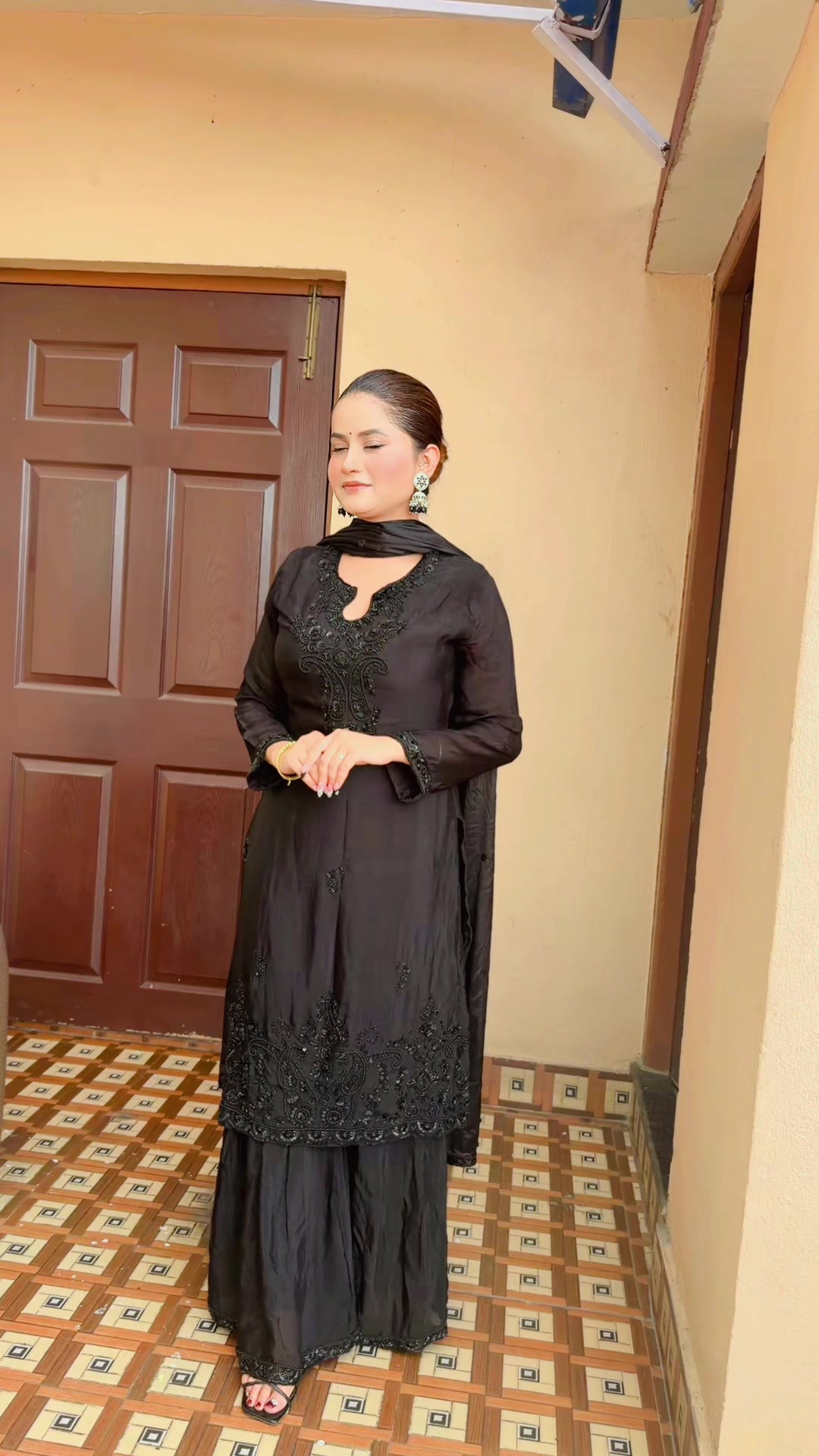 @KOMAL KURTHA PASAL