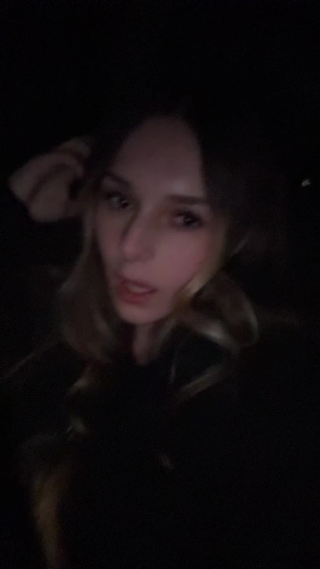 @vivian r.