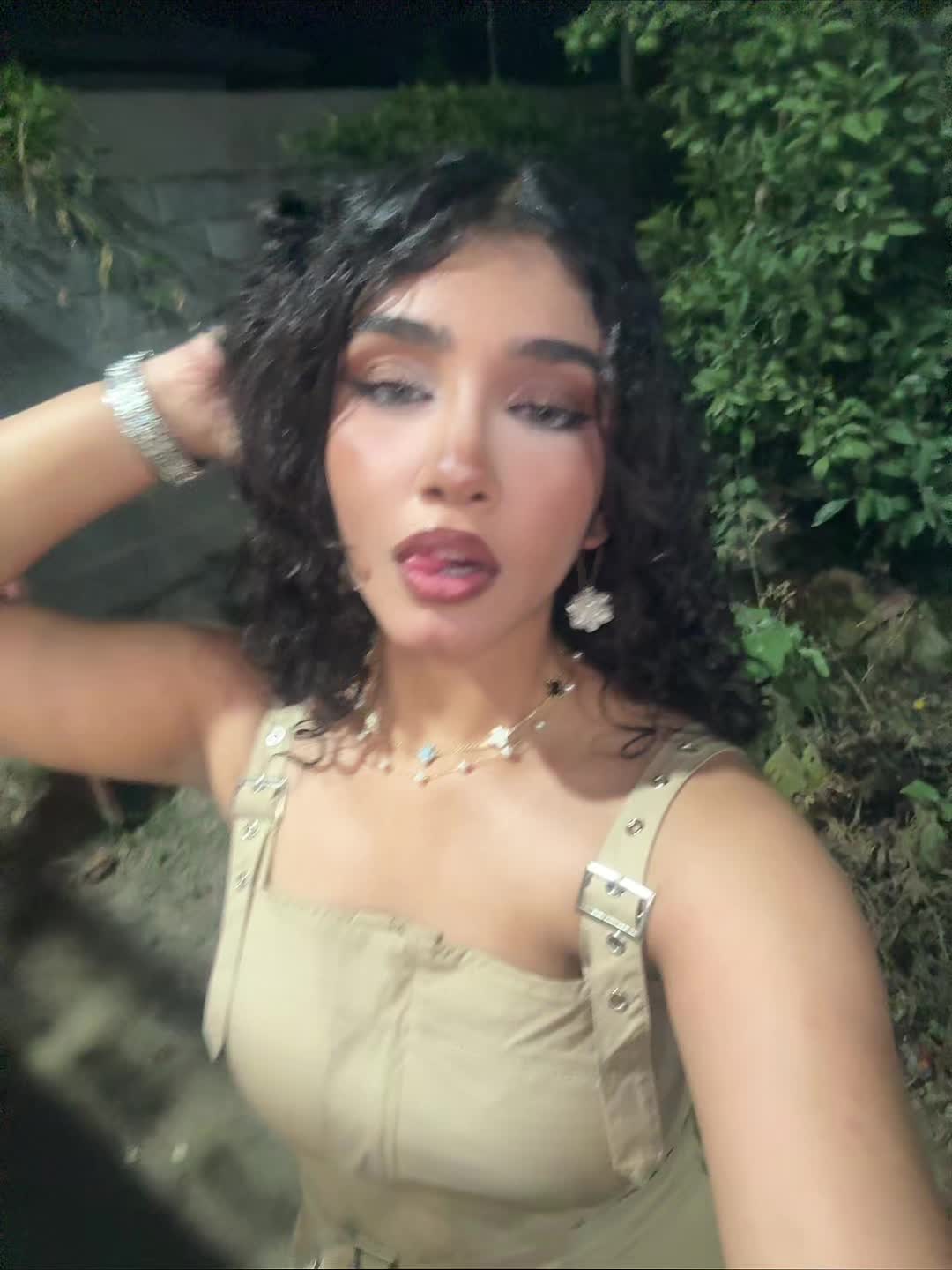 @AYLIIN