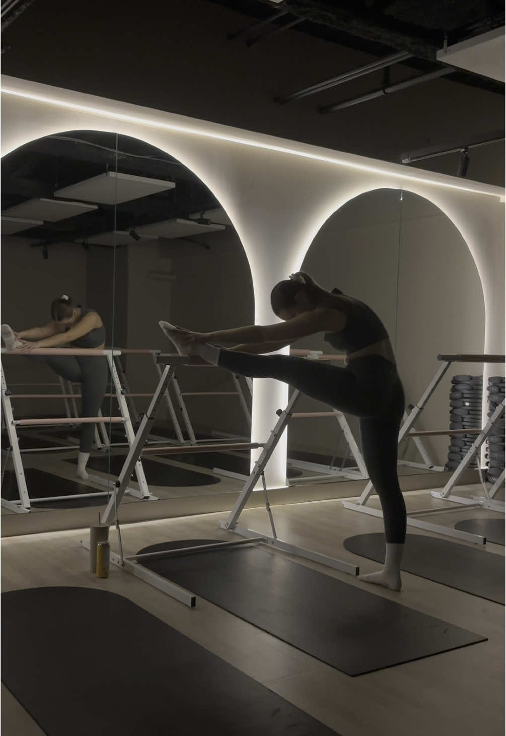 @Monica | Barre