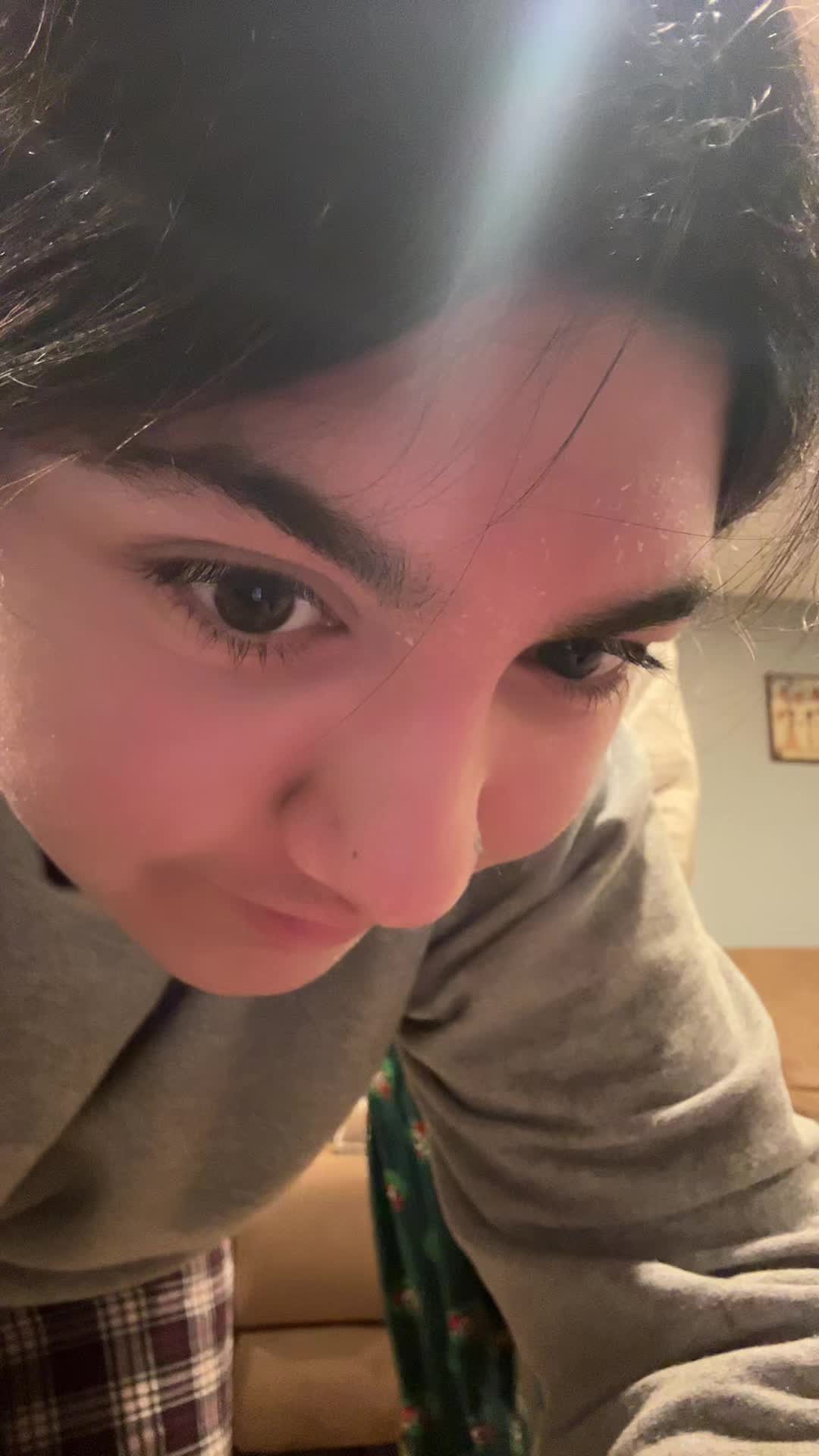 @Ava